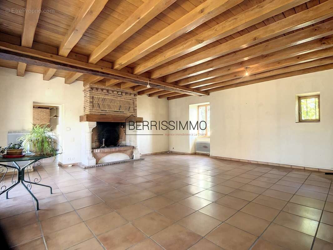 Maison à LOUROUER-SAINT-LAURENT