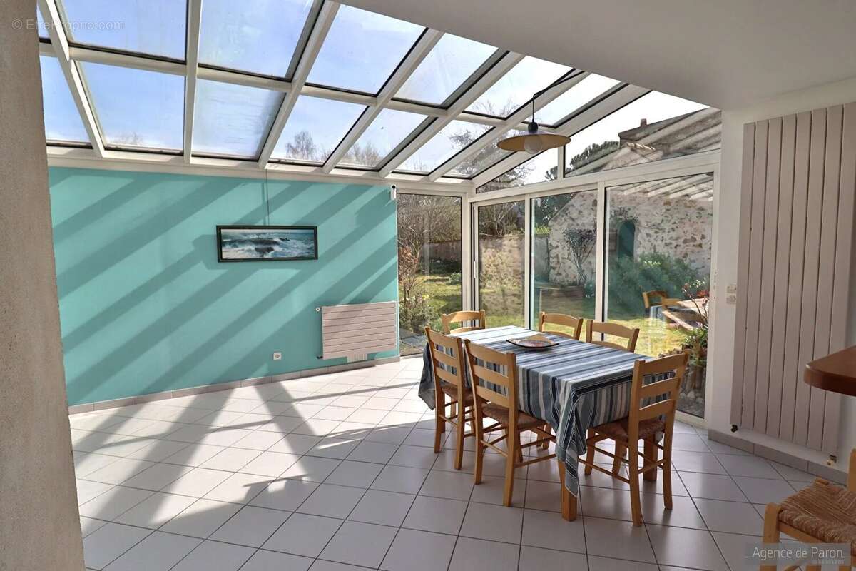 Maison à VERRIERES-LE-BUISSON