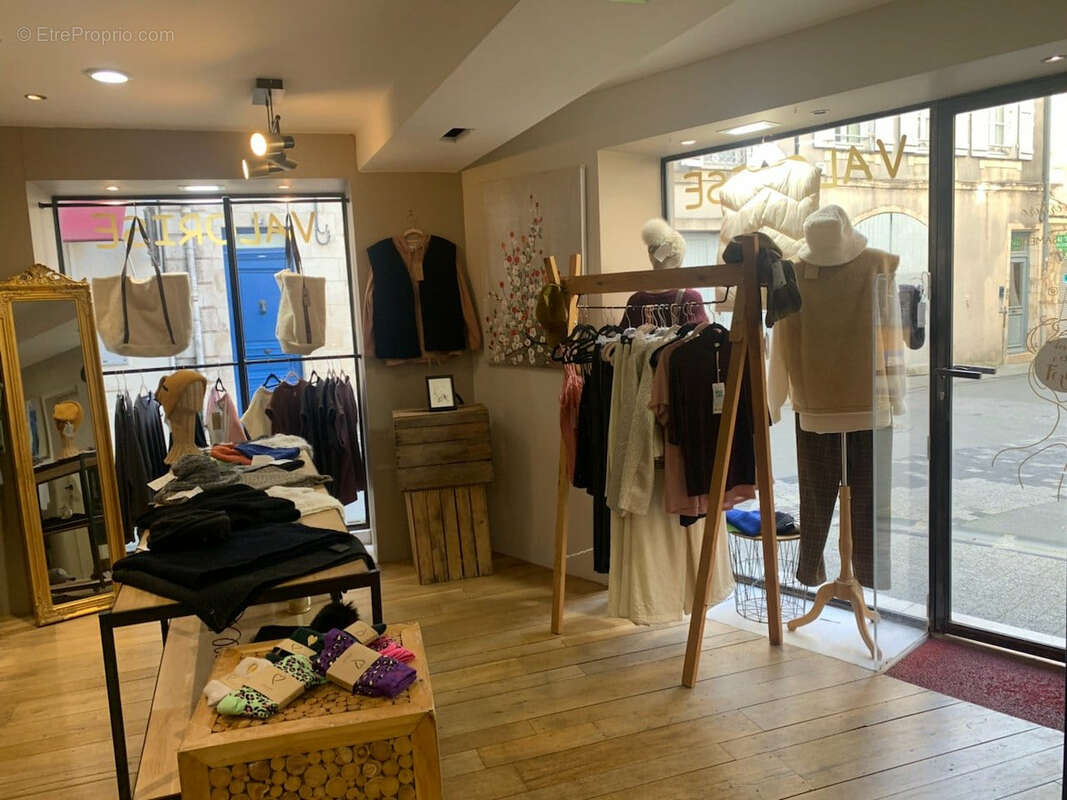 Commerce à LA ROCHELLE