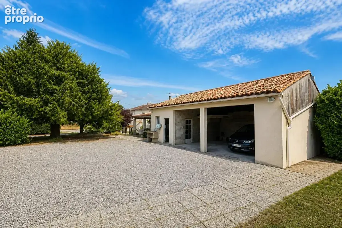 Maison de 6 pièces de 192 m² à Mornac - photo 7