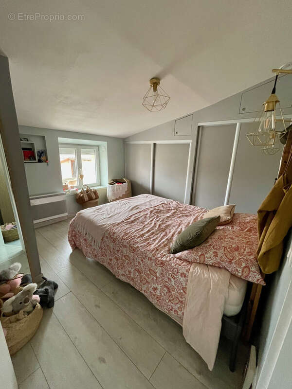 Maison à SOUCIEU-EN-JARREST