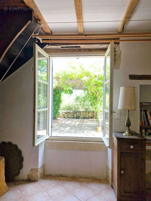 Belle maison de campagne en pierre avec vue dégagée à 21 km de Saint-Émilion - photo 10