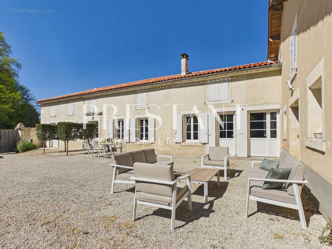 Maison à SAINT-BRICE