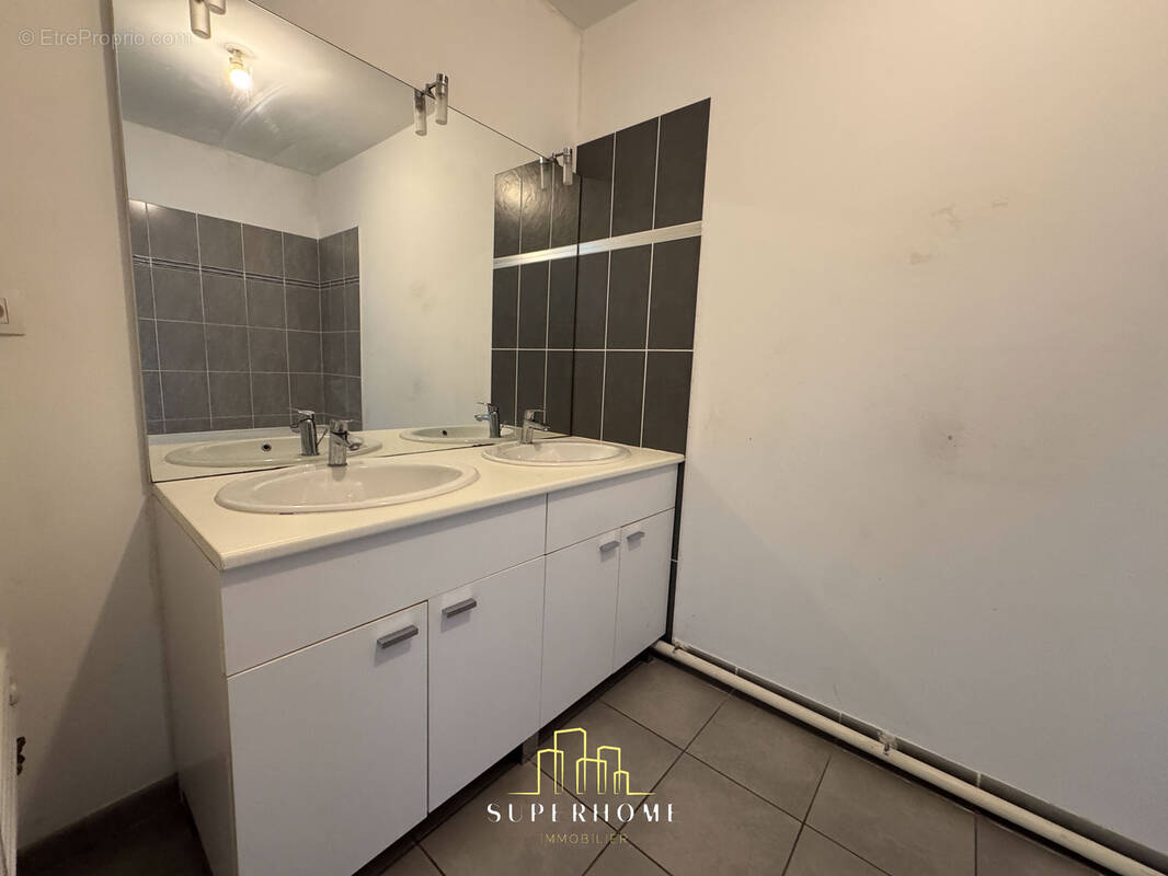 Appartement à MARSEILLE-14E