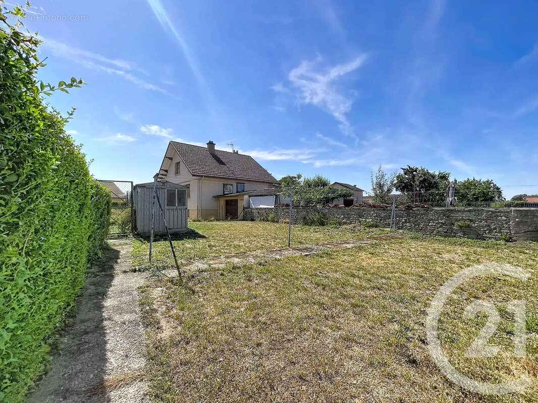 Maison 88 m² à Dogneville  - photo 4