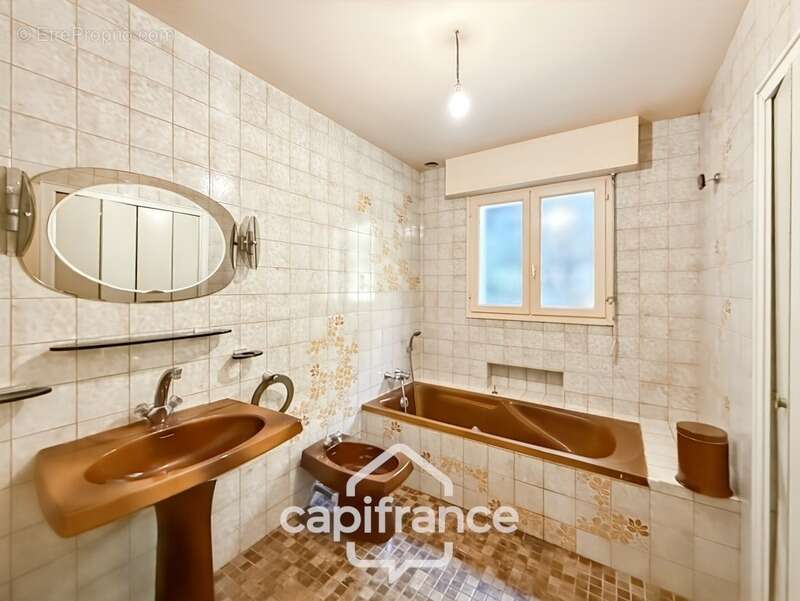 Maison à SAINT-GERAND