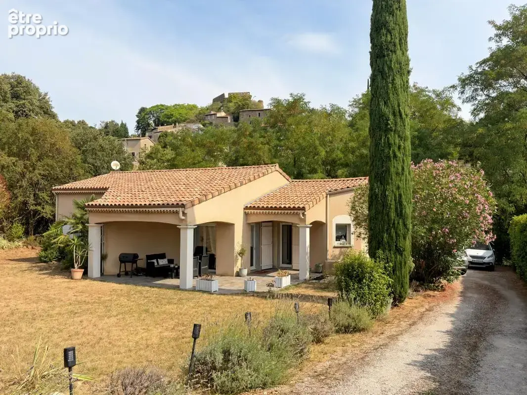 Saint-Georges-les-Bains — Maison Plain-pied 122m² familial dans un havre de paix - 4 chambres - Garage - photo 3
