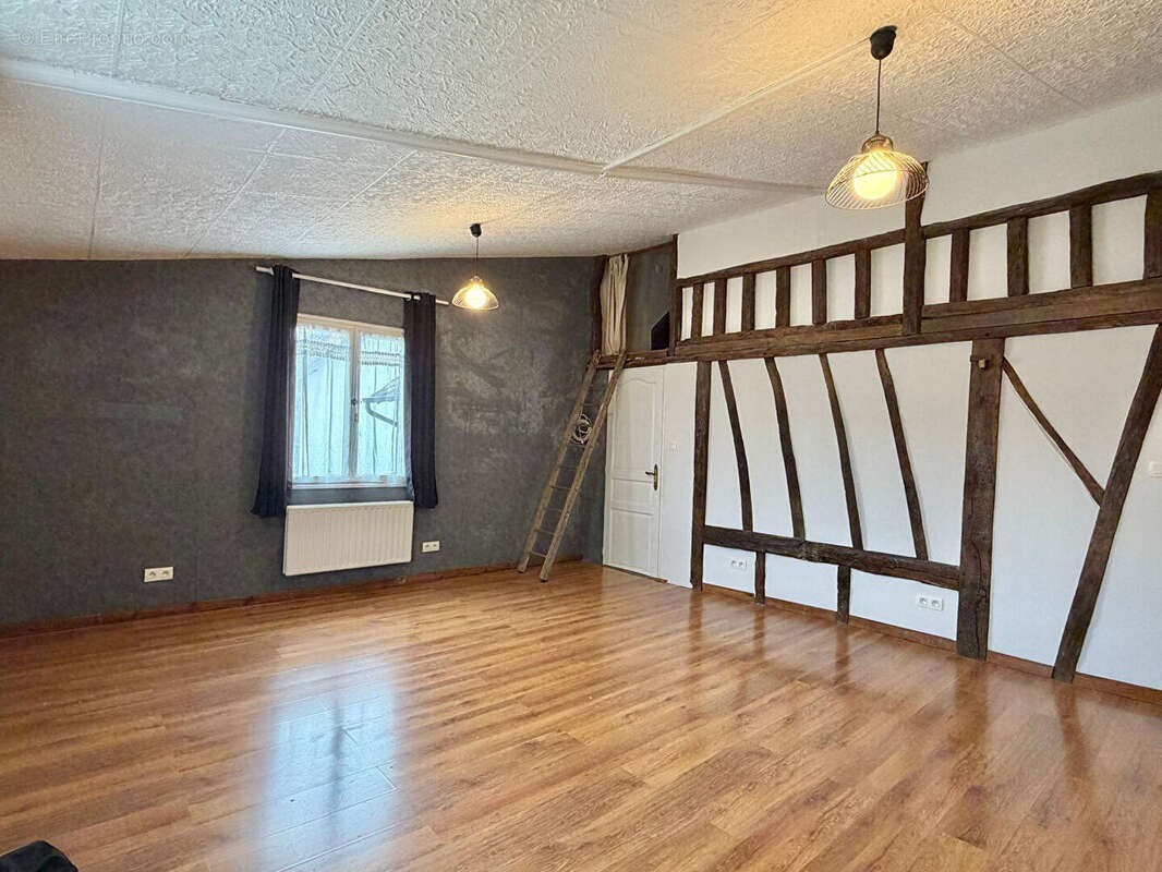 Maison à HALLOY