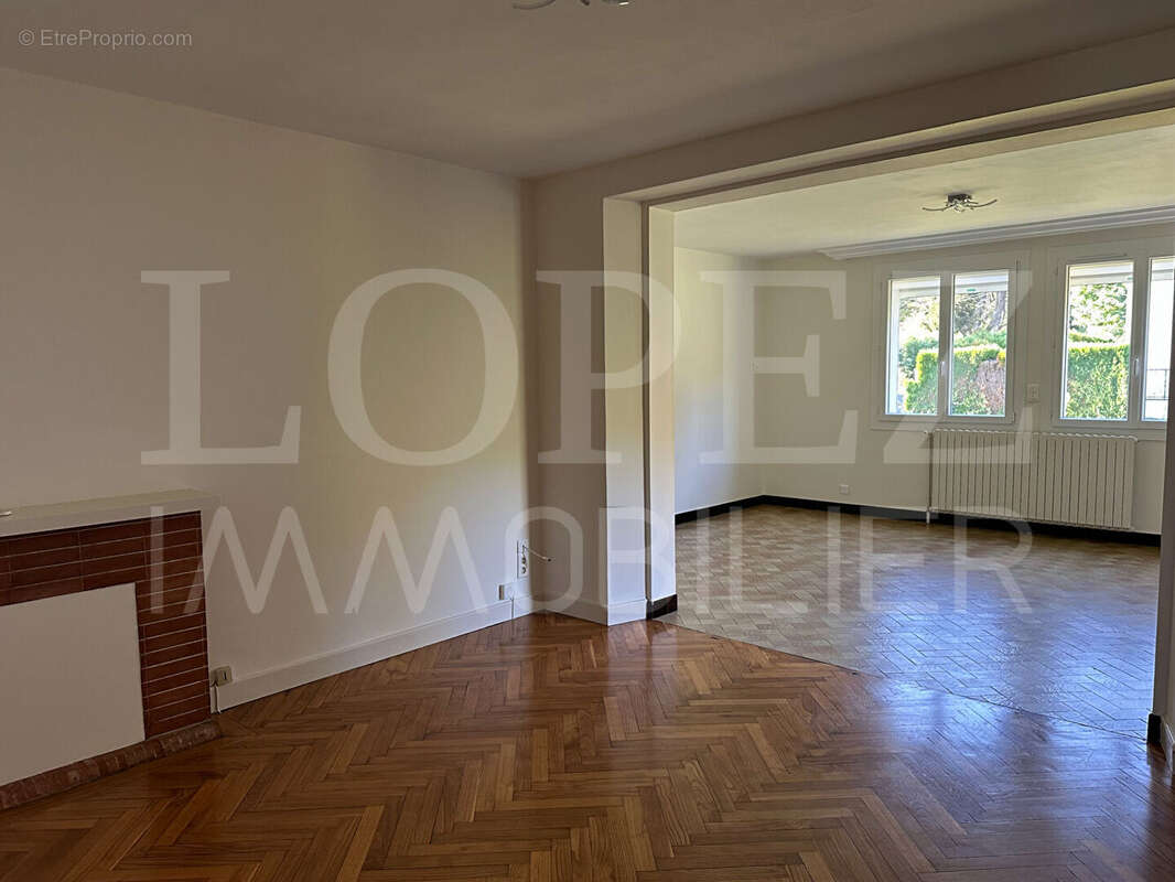 Maison à SAINT-AMANS-SOULT