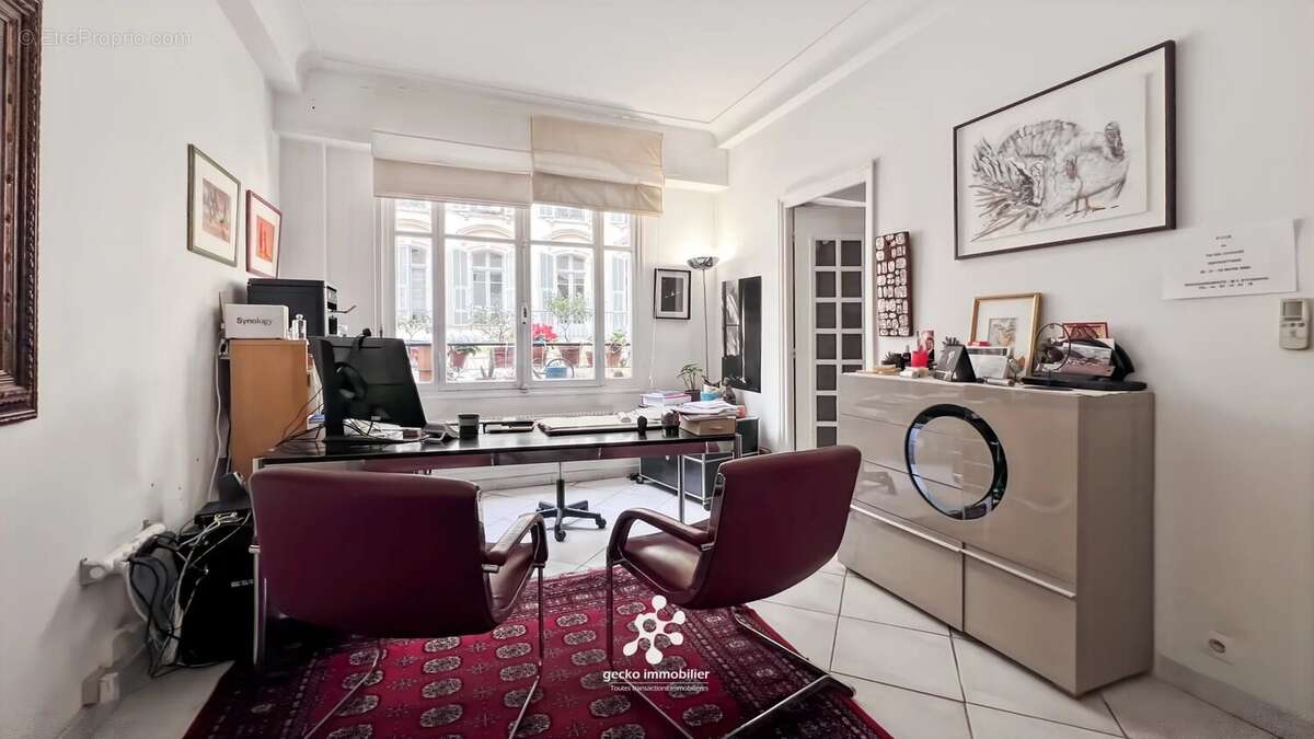NICE - Hôtel des Postes / Wilson - 3P - profession libérale - bureaux - photo 3