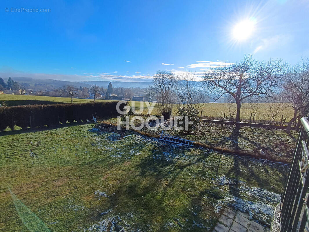 Maison à NOIRETABLE