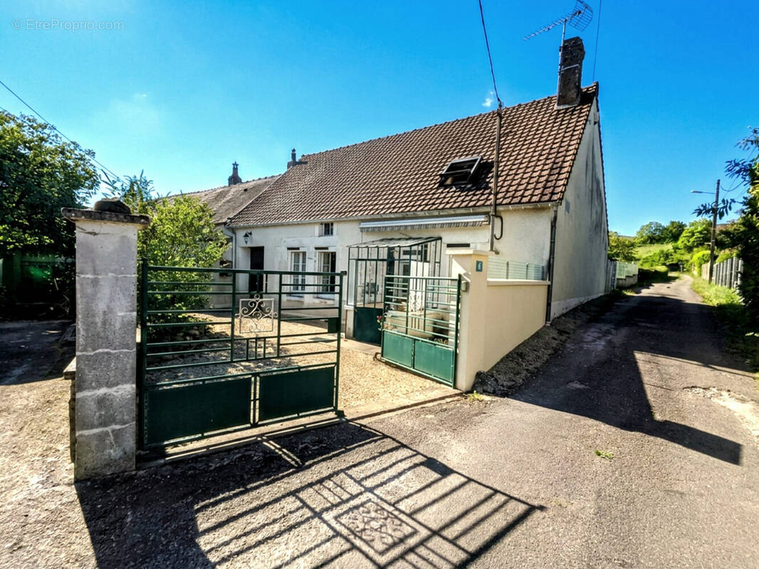 Maison à VILLON