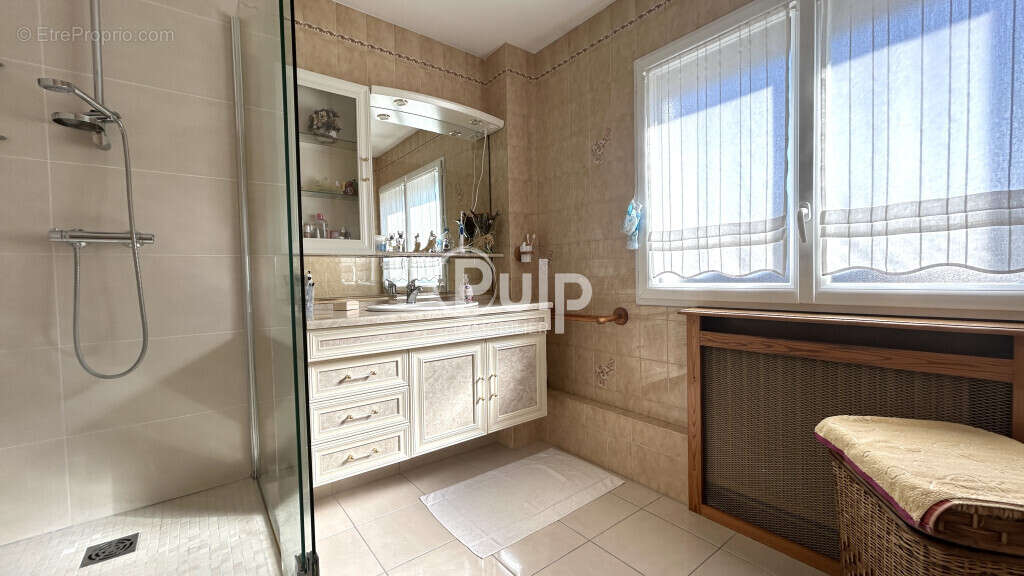 Maison à MONTIGNY-EN-GOHELLE