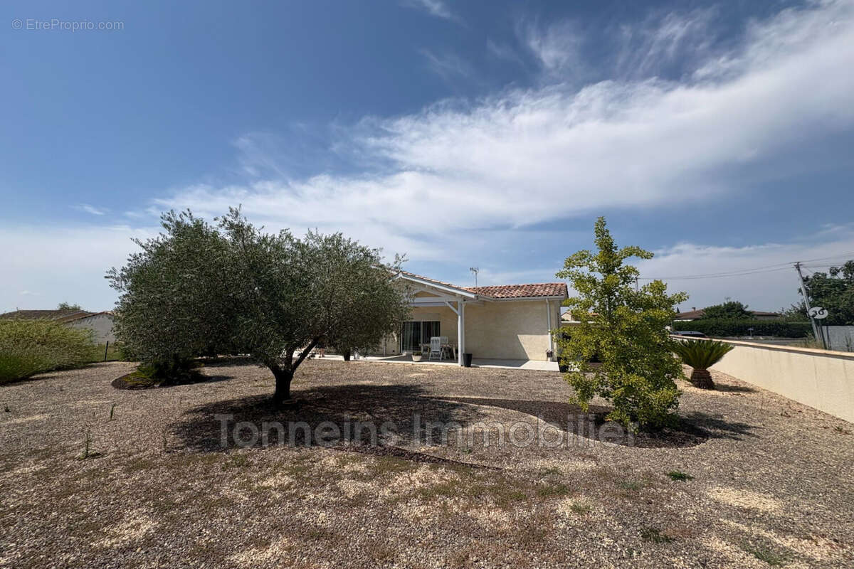 Maison 110 m² à Tonneins  - photo 3