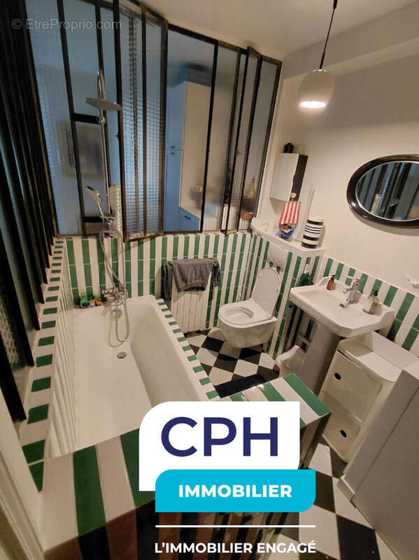 Appartement à PARIS-18E