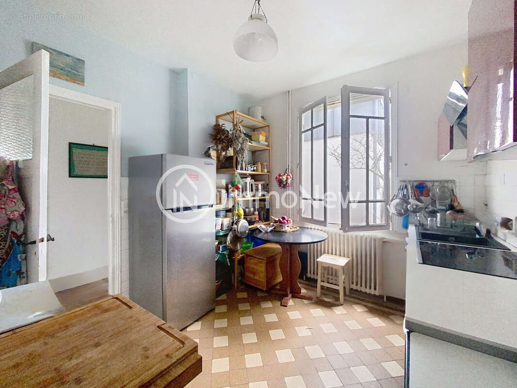 Maison à DONVILLE-LES-BAINS