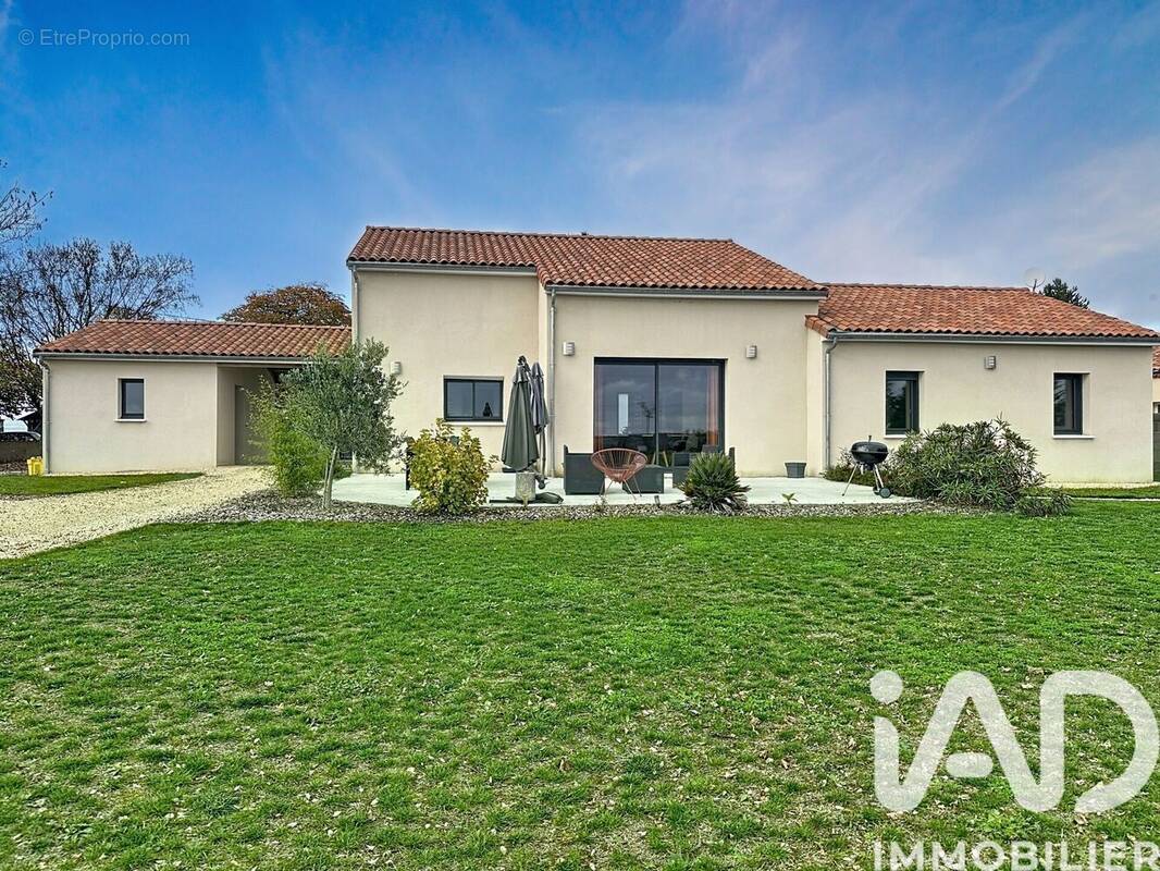 Photo 1 - Maison à AIRVAULT