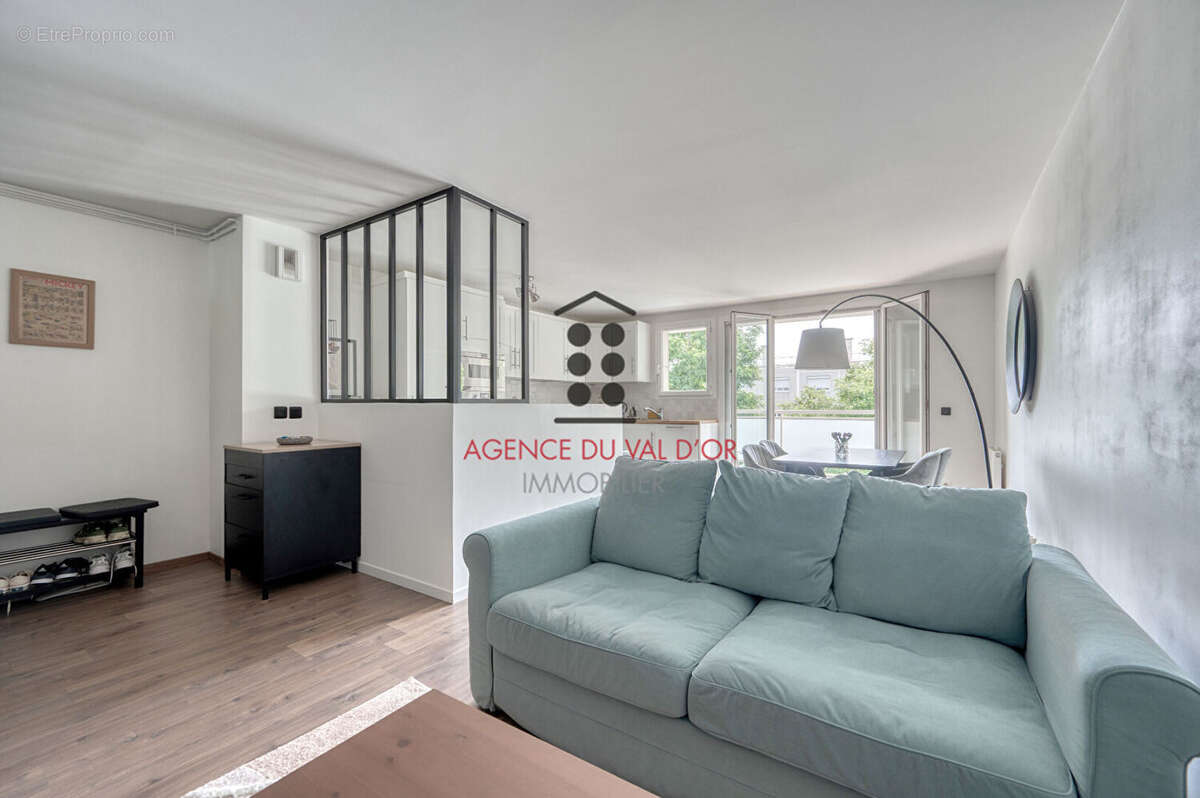 Appartement à SURESNES