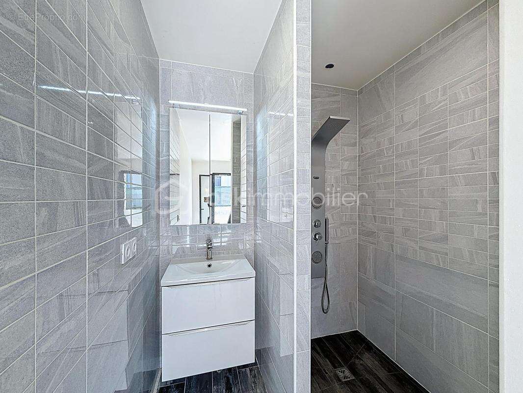 Maison à SAINT-JEAN-DE-LA-BLAQUIERE