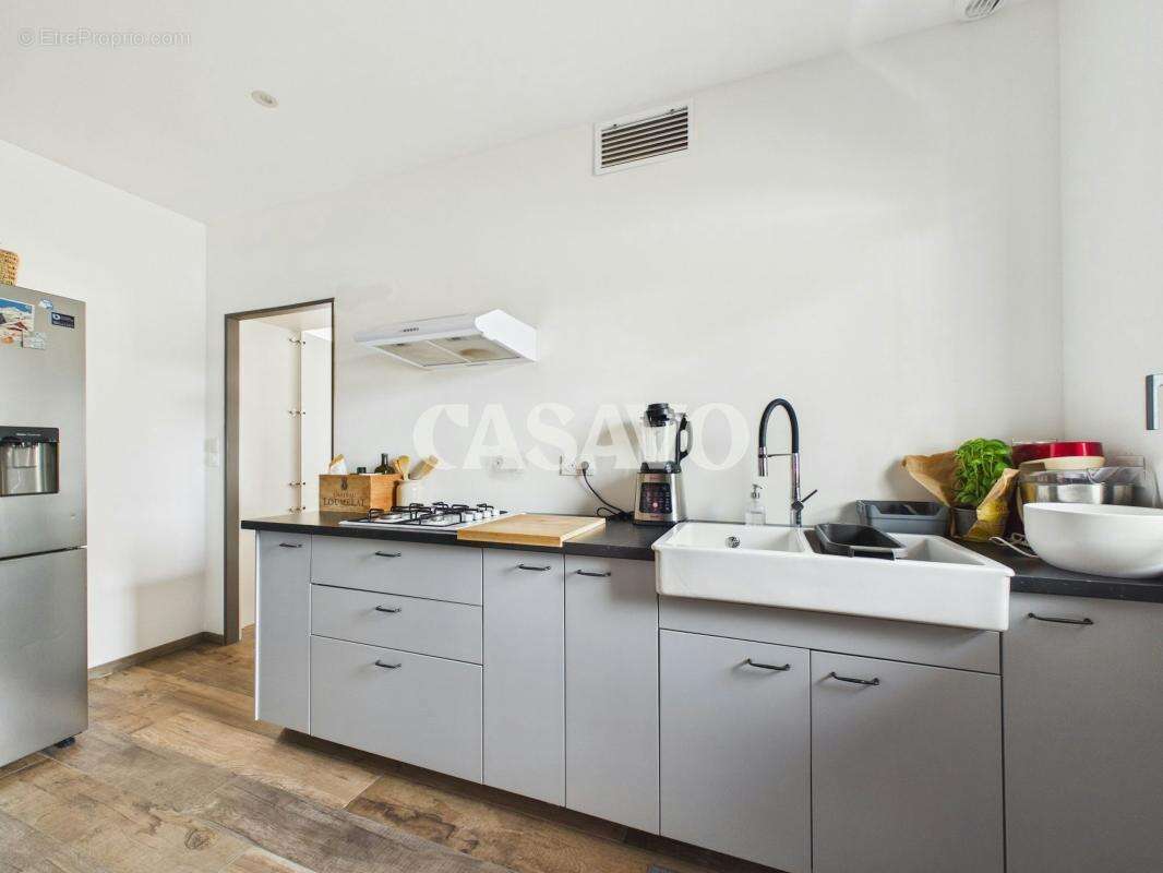 Vente Maison 11 pièces de 286m² - 33210 Coimères - photo 11