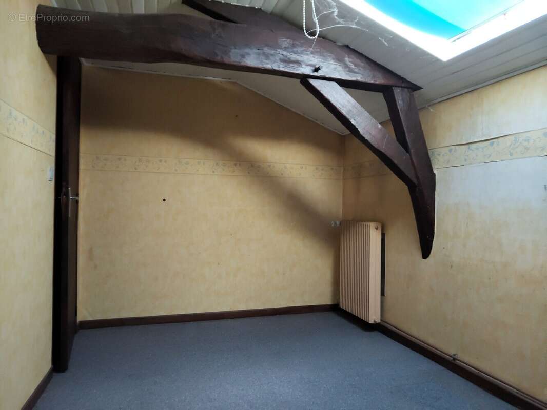 Maison à AIGUEPERSE