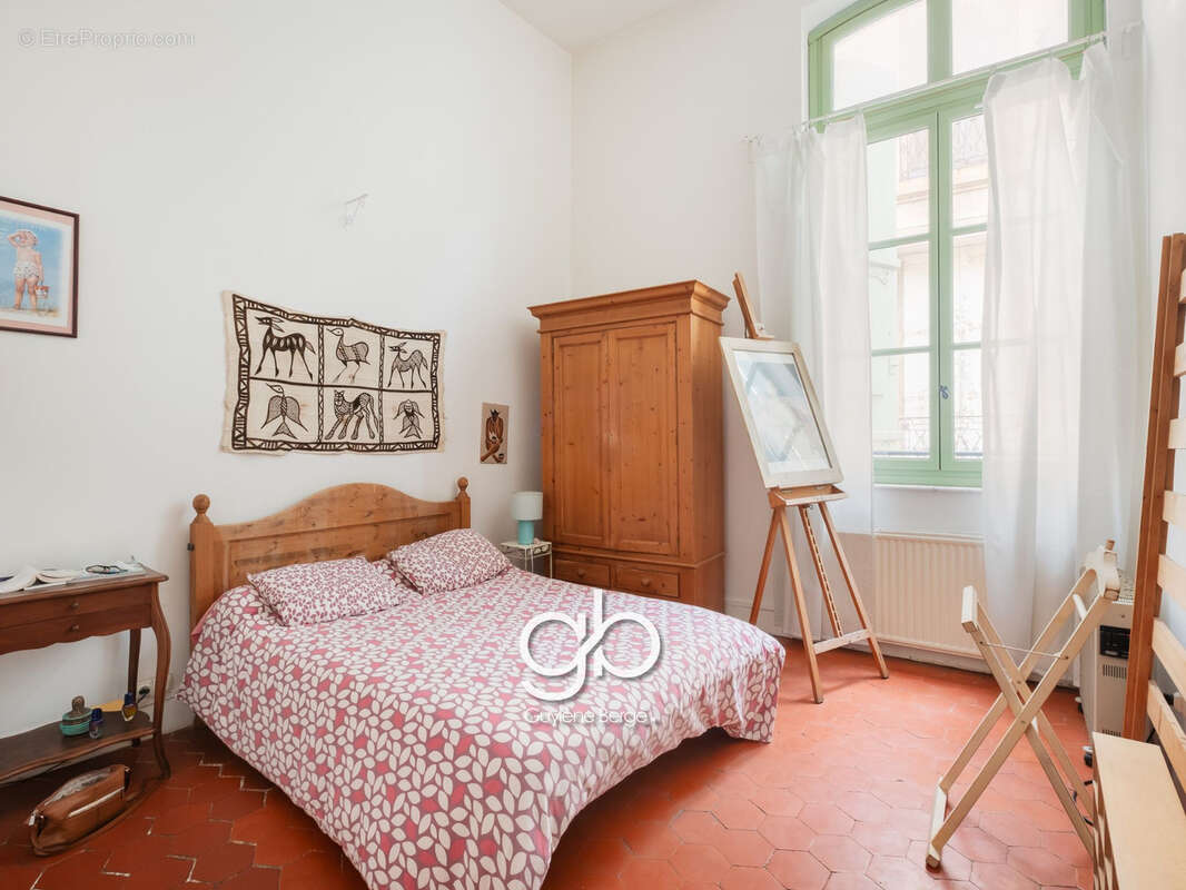 Appartement de caractère de 67,84 m2 dans un hôtel particulier au cœur du centre historique de béziers - photo 3