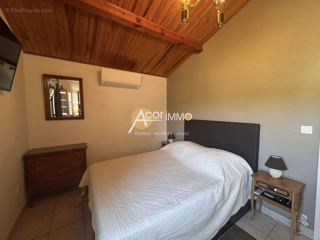 Sanary La plaine du Roy , Maison T4 88 M2 sur un terrain de 420 m2 - photo 9