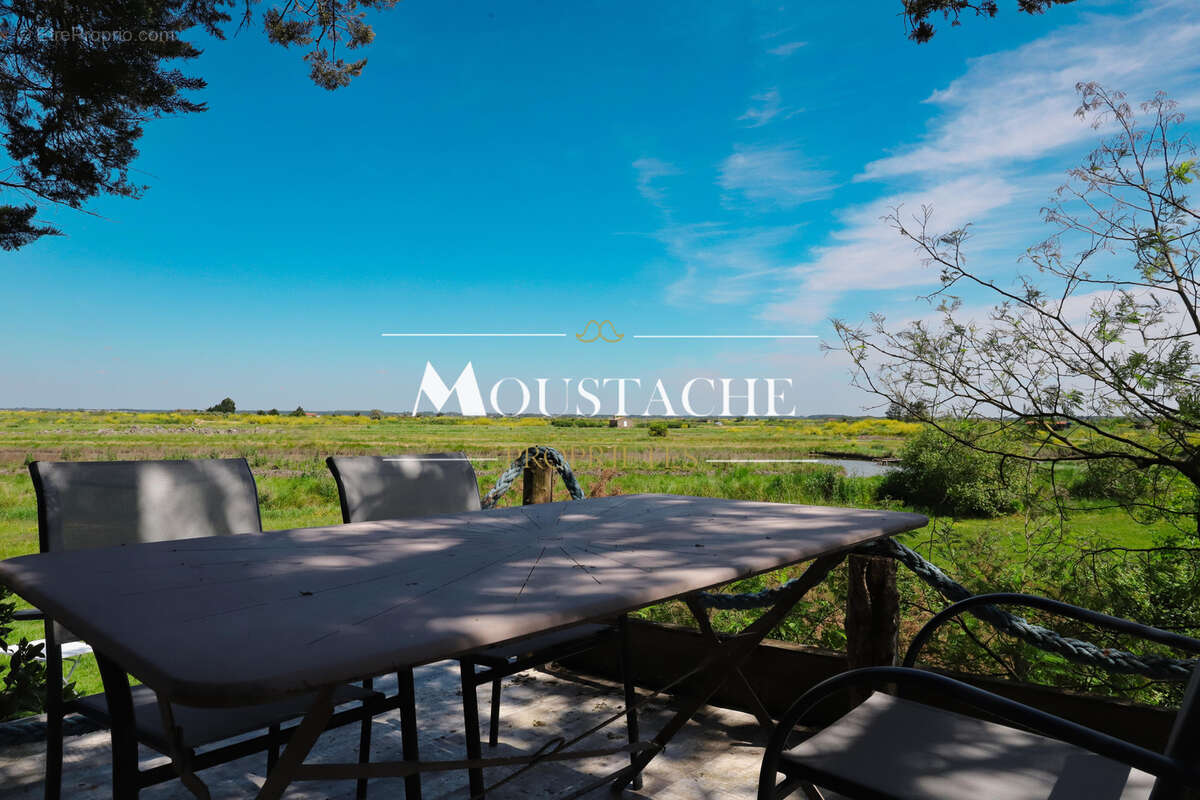 Maison à MORNAC-SUR-SEUDRE