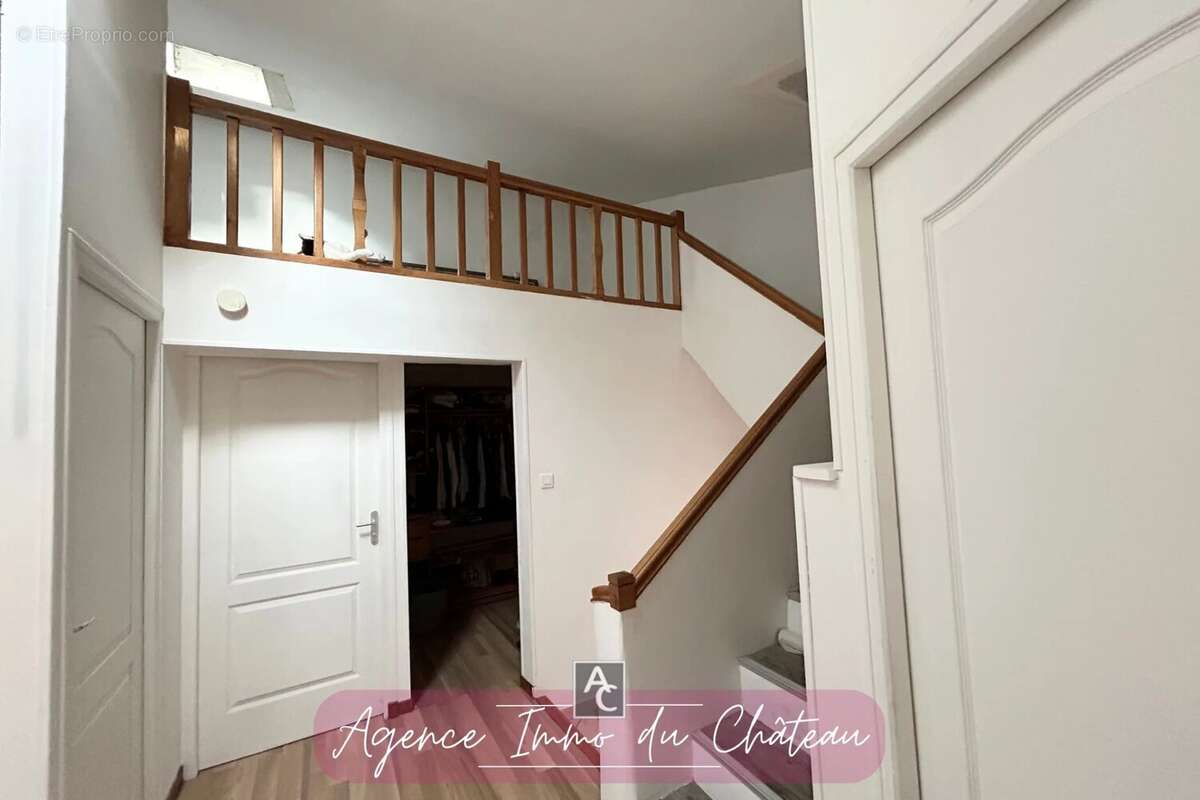 Maison à LA ROQUEBRUSSANNE