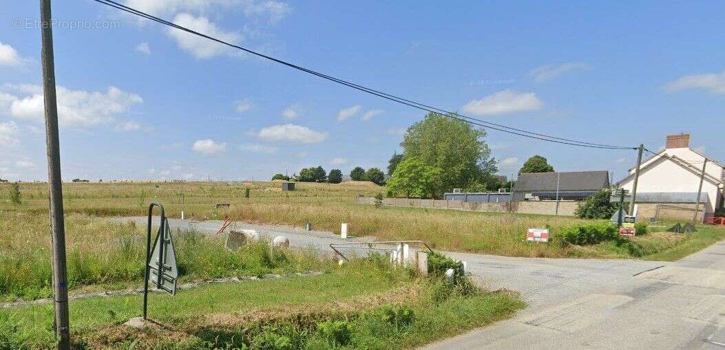 Terrain à ESSE