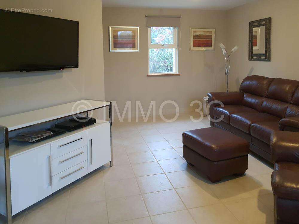 Maison à CHEF-BOUTONNE