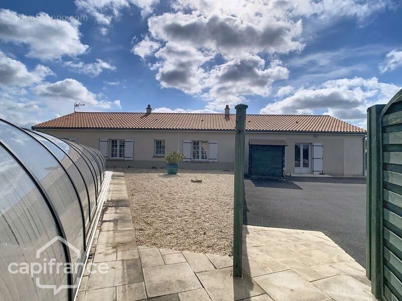 Maison à MAUZE-THOUARSAIS