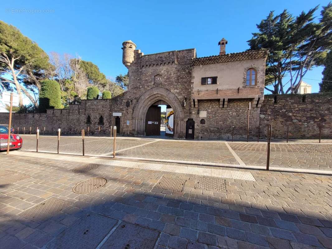 Appartement à MANDELIEU-LA-NAPOULE