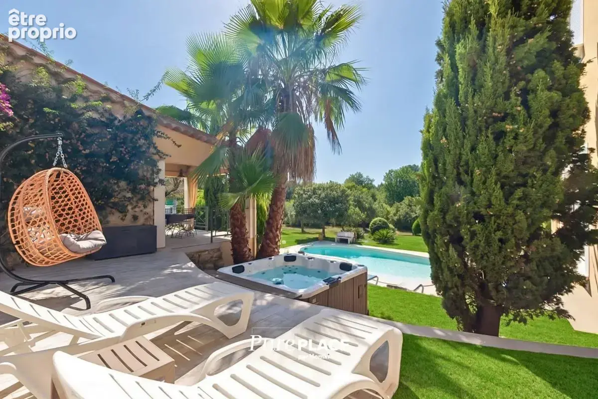 Mouans-Sartoux – Propriété rénovée à l’abri des regards, avec piscine et T2 indépendant - photo 6