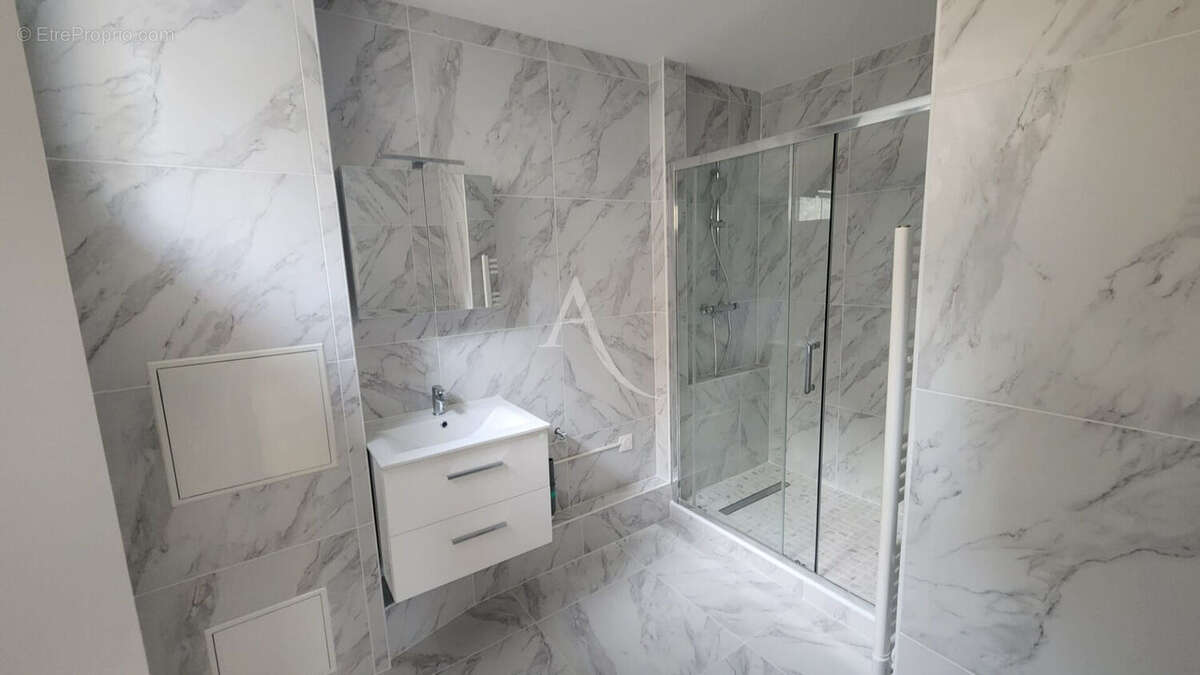 Appartement à PARIS-12E