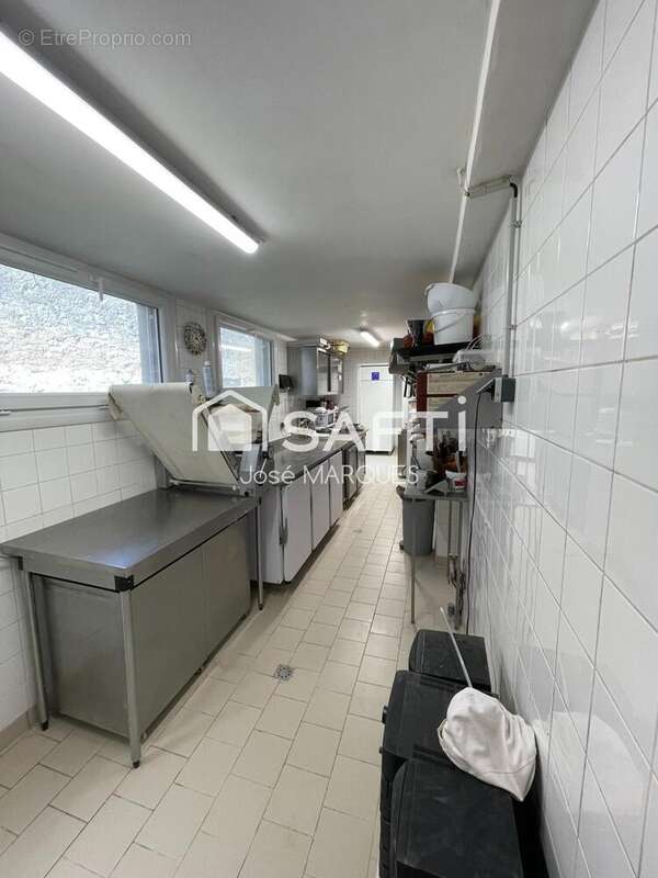 Photo 4 - Commerce à VITRY-AUX-LOGES