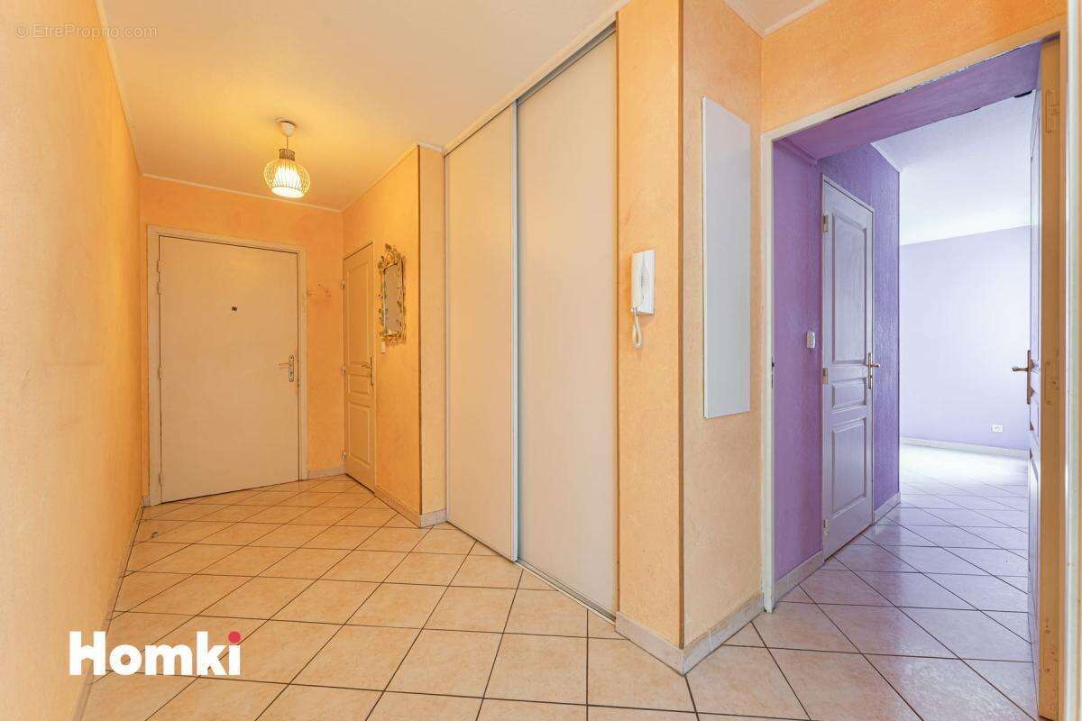 Appartement à MARSEILLE-13E