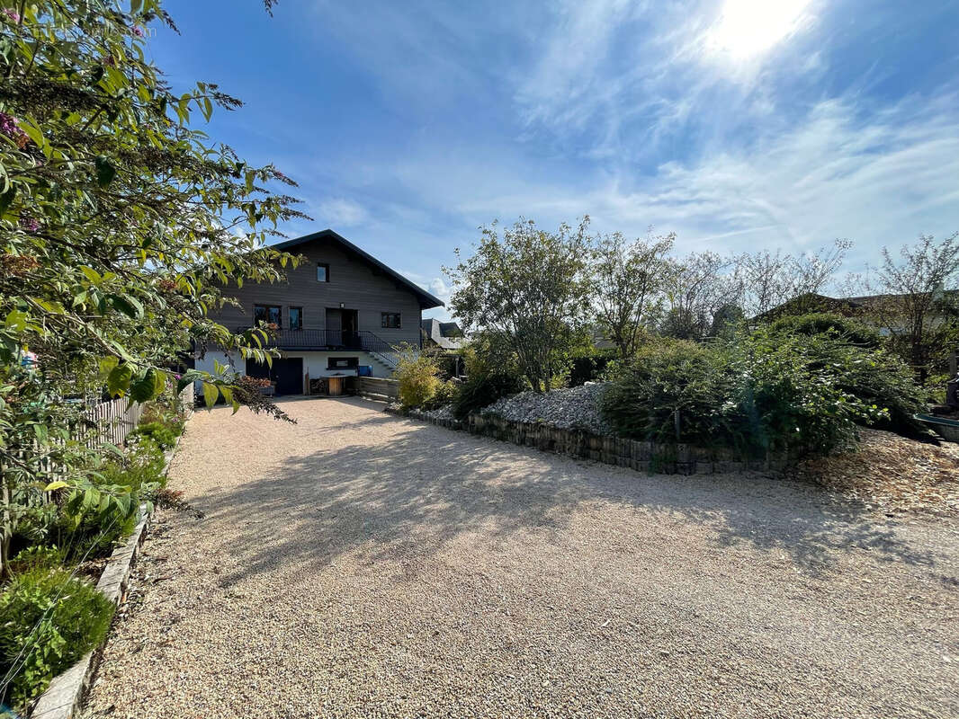 Maison à GROISY
