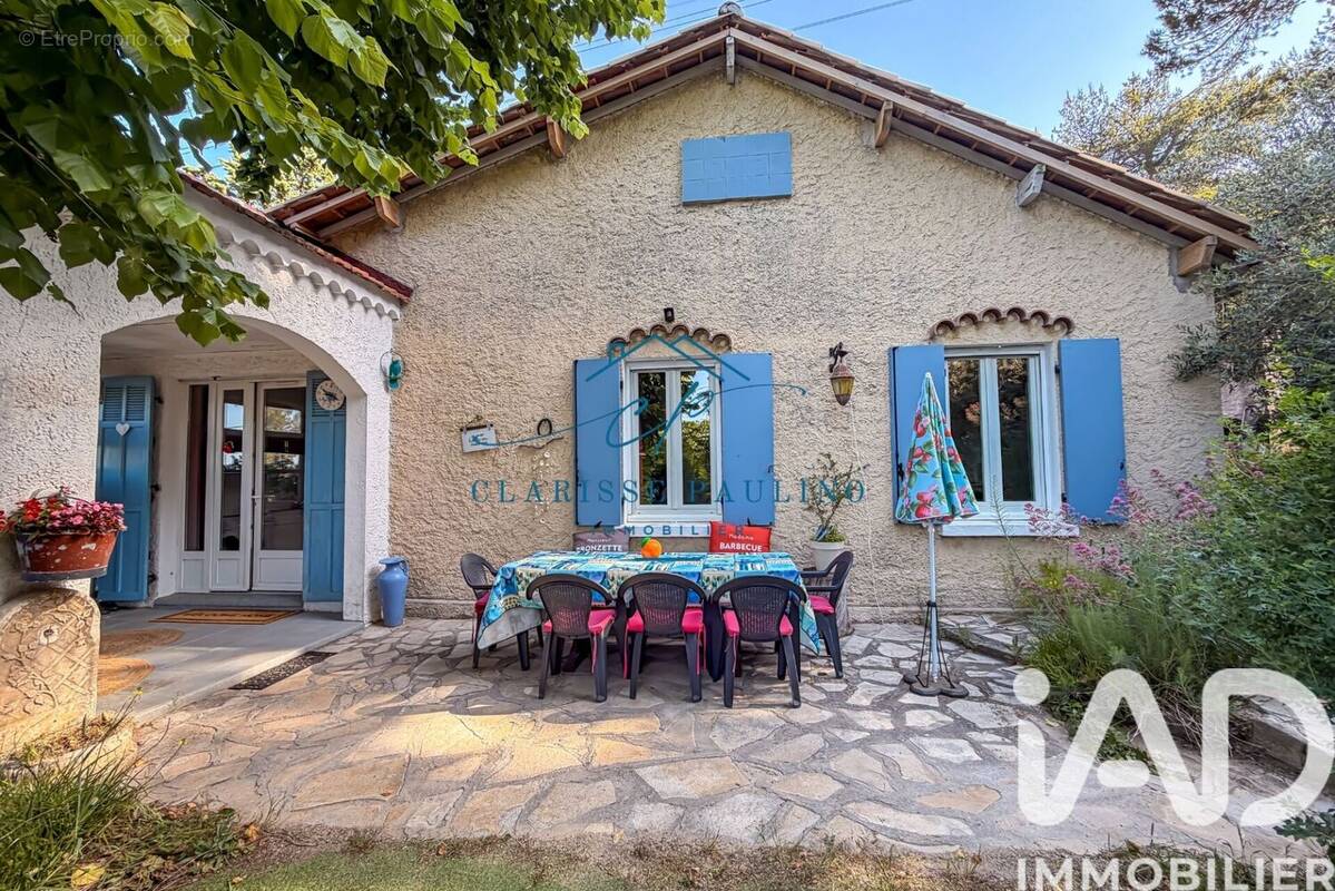 Photo 1 - Maison à ROQUEVAIRE