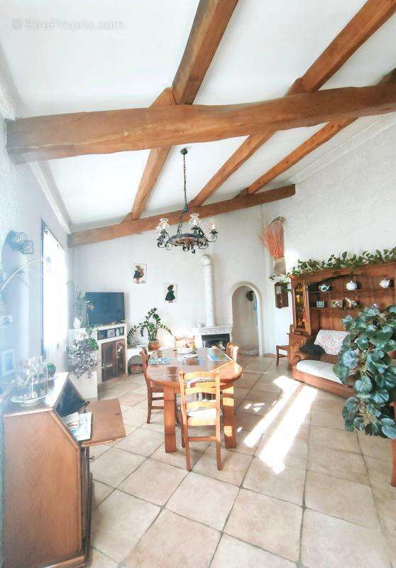 Maison à L&#039;ESCARENE