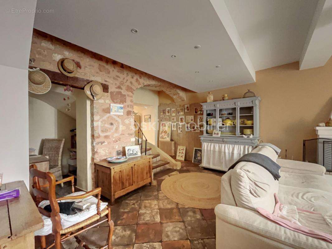 Maison à ROUSSILLON