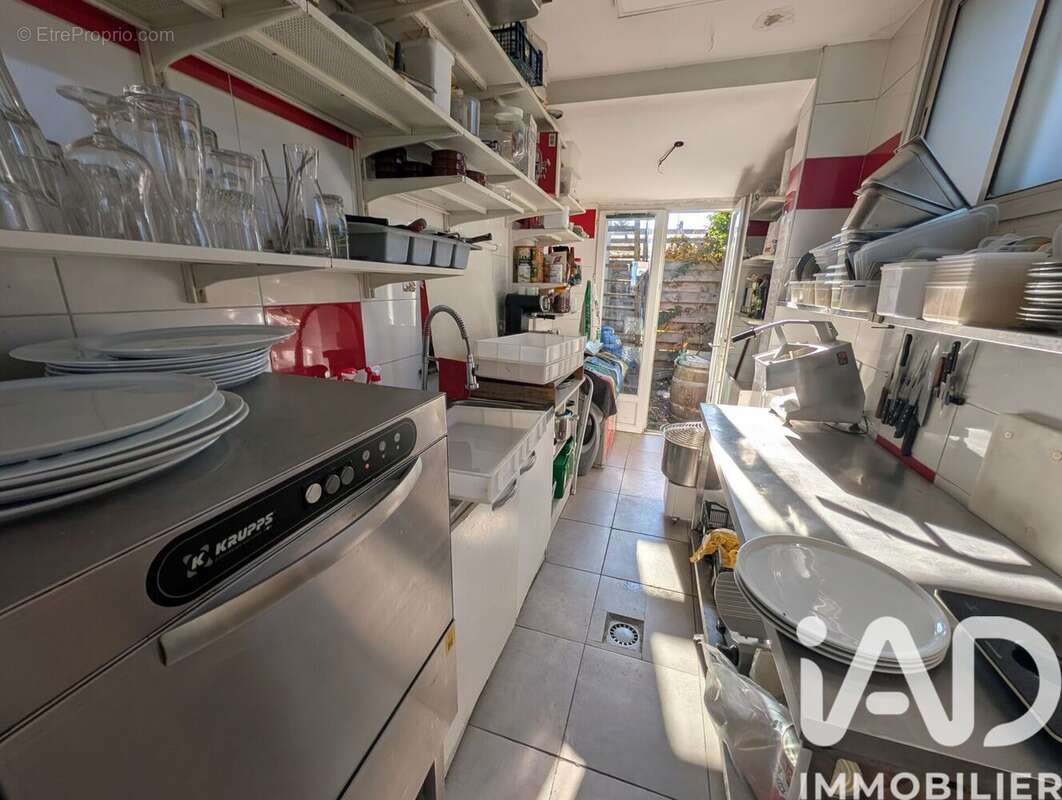 Commerce 155 m² à Castelsarrasin  - photo 4