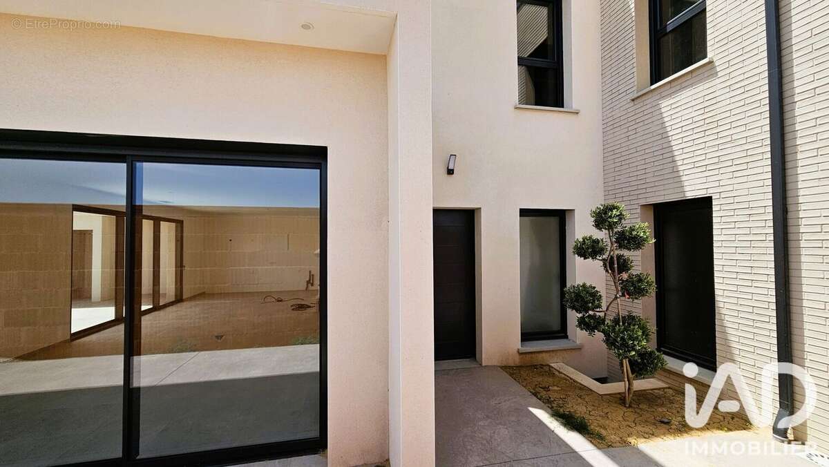 Maison 125 m² à Cazouls-Les-Beziers  - photo 4