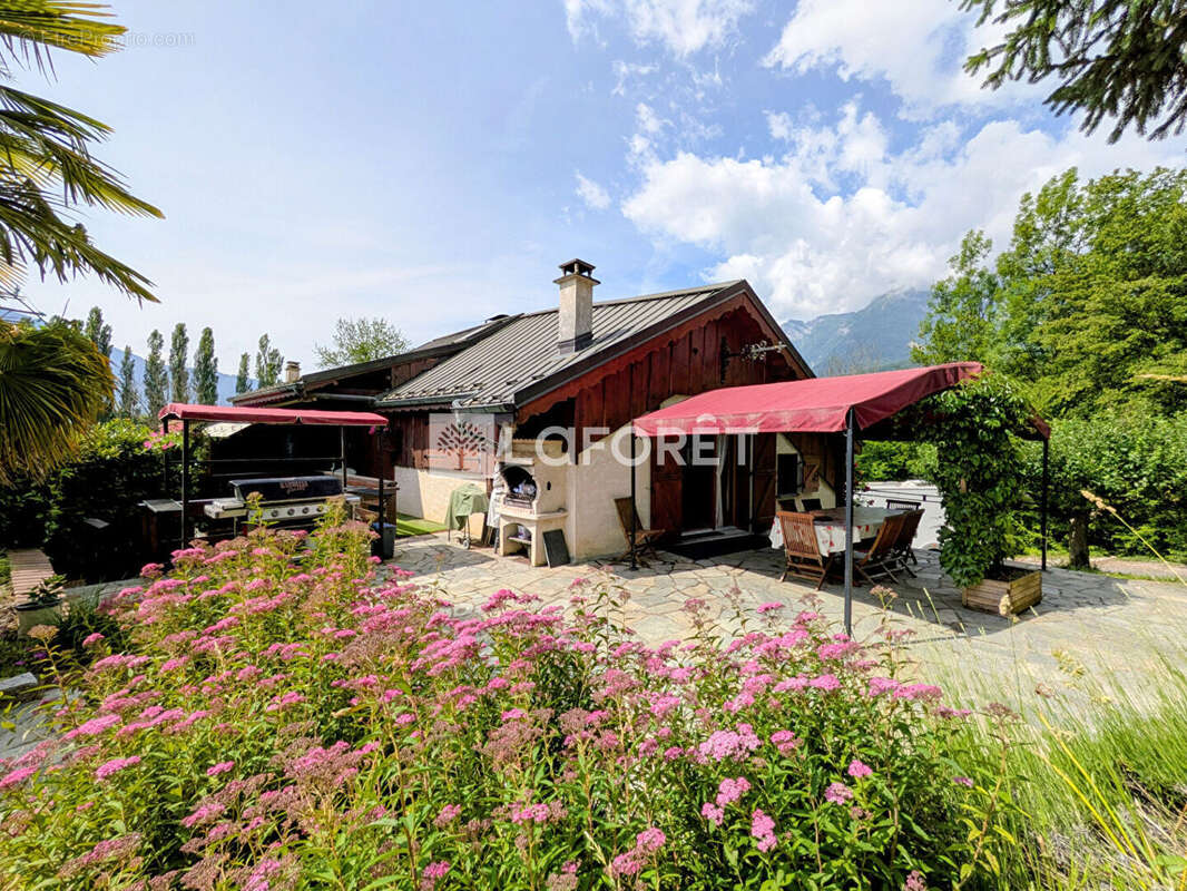 Maison 7 pièces avec piscine à vendre à Tournon - Réf 4331 - photo 2
