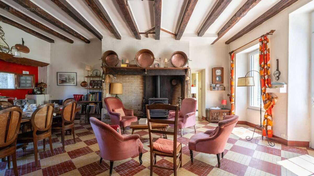Secteur Catus - Remarquable Propriété de caractère avec Ancien M - photo 10