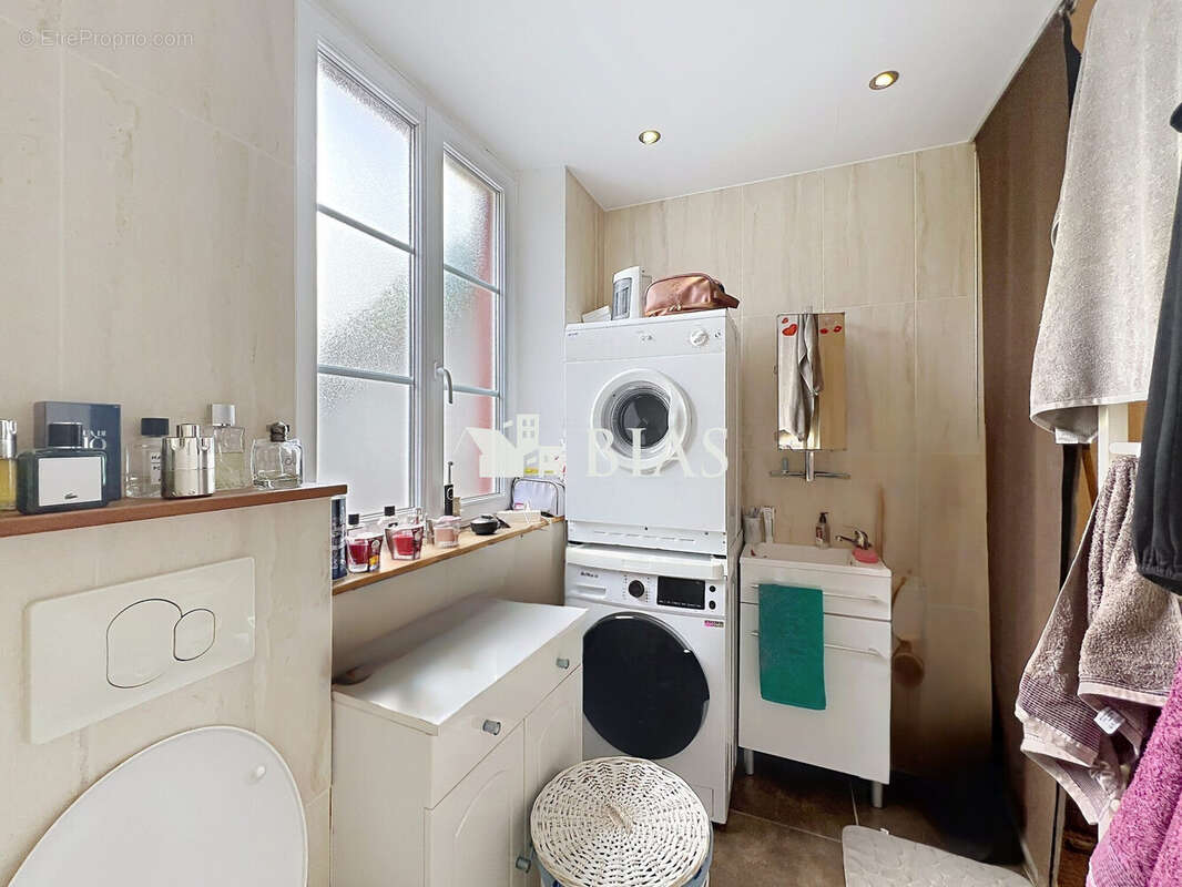 Maison 104 m² à Le Noyer-En-Ouche  - photo 4
