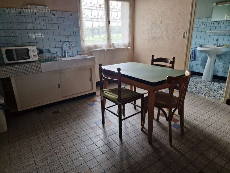 Maison à CONTREXEVILLE