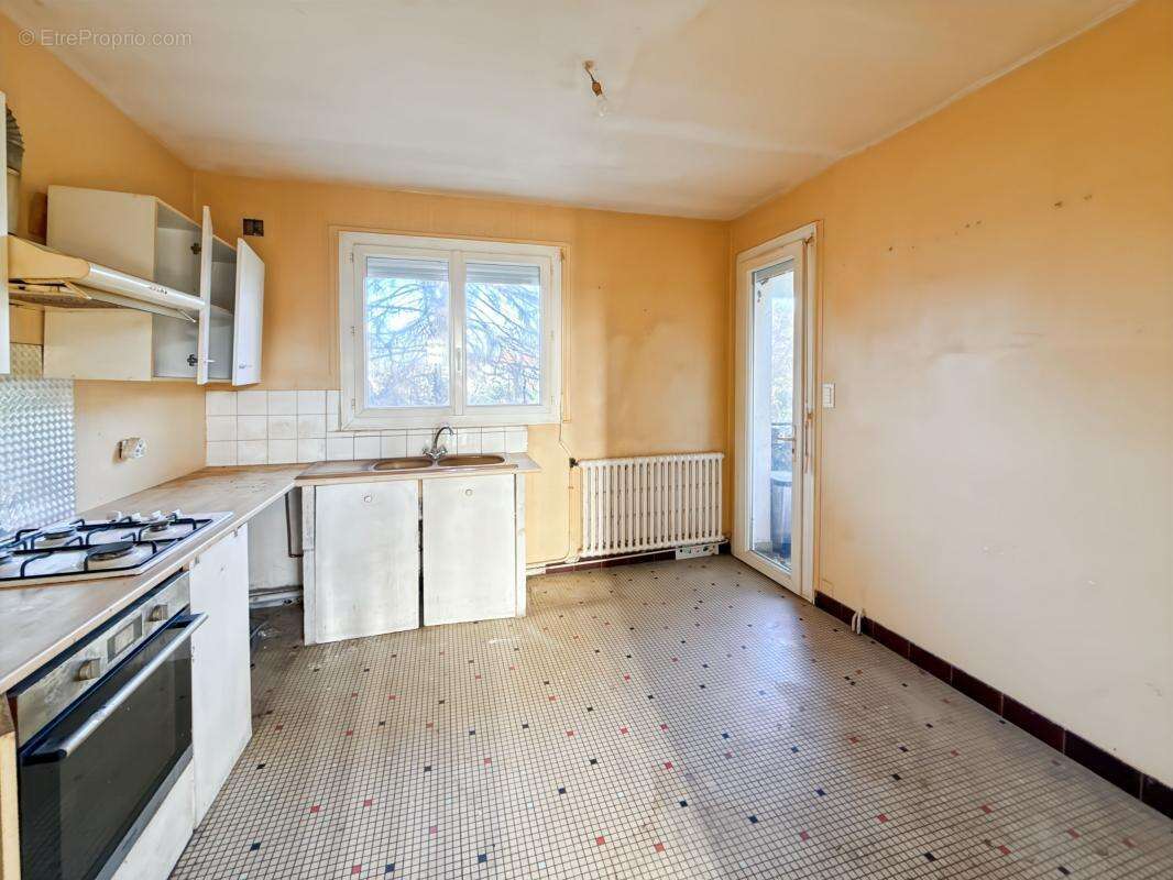 Maison à RAZAC-SUR-L&#039;ISLE