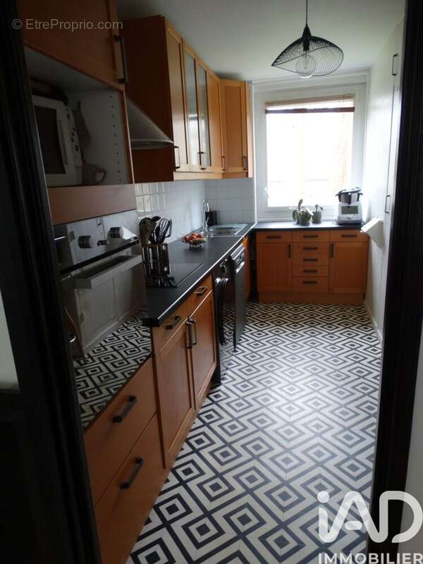 Photo 8 - Appartement à LA CELLE-SAINT-CLOUD