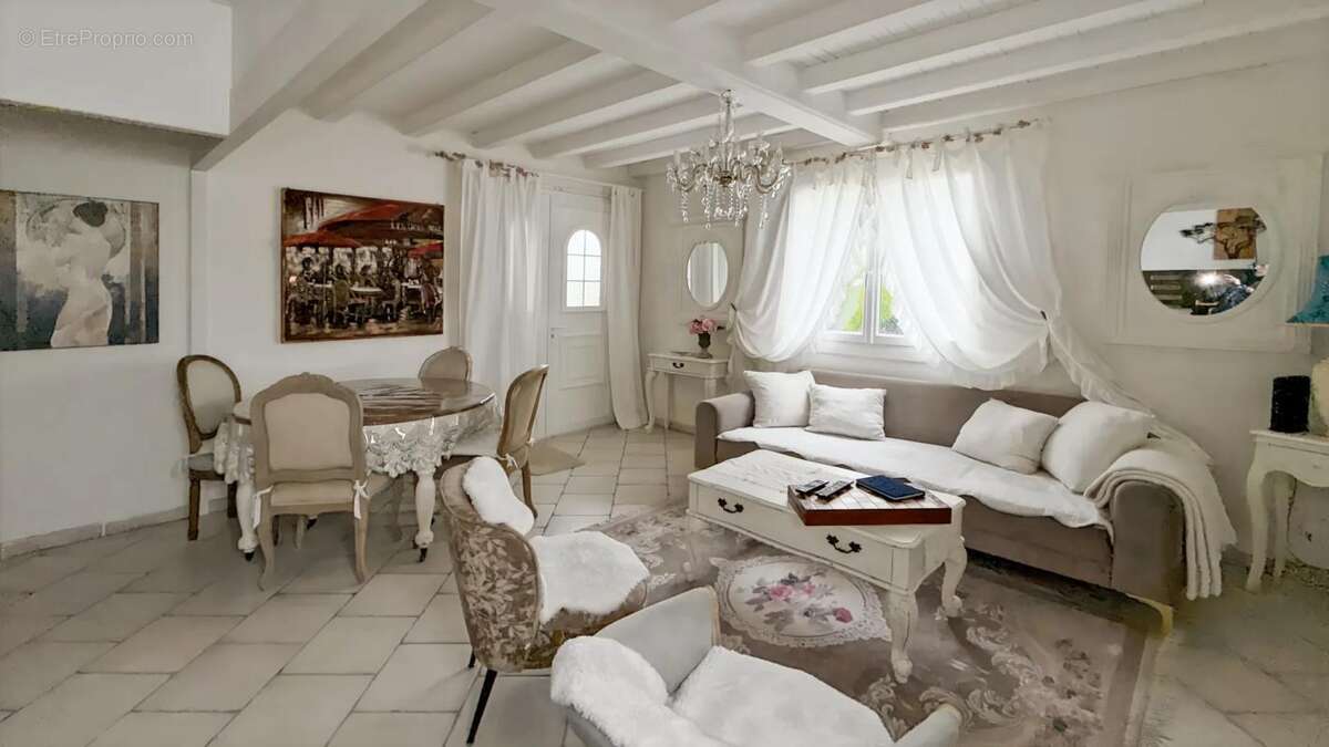 Maison à LE CHATEAU-D'OLERON
